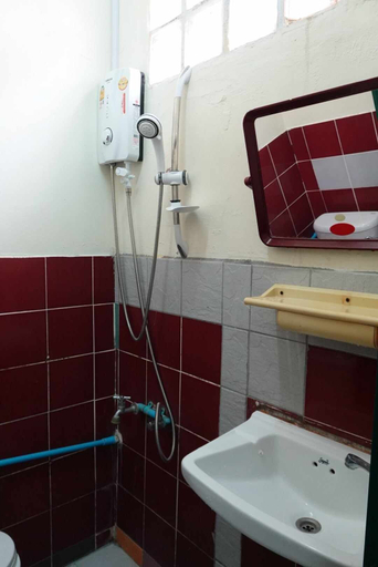 Bathroom 5, RTW Residence, Bang Kruai