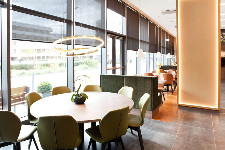 Food & Drinks 5, Hampton by Hilton Munich City Center East, München