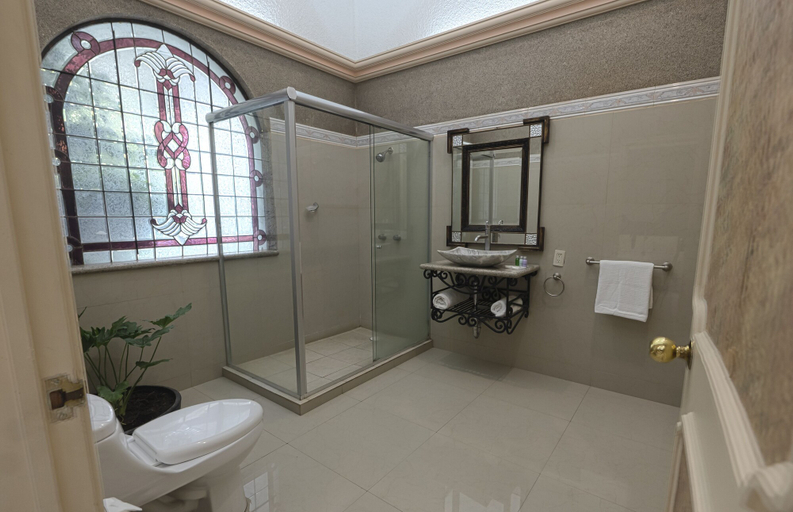 Bathroom 4, Hotel Villa Florencia, Tequisquiapan