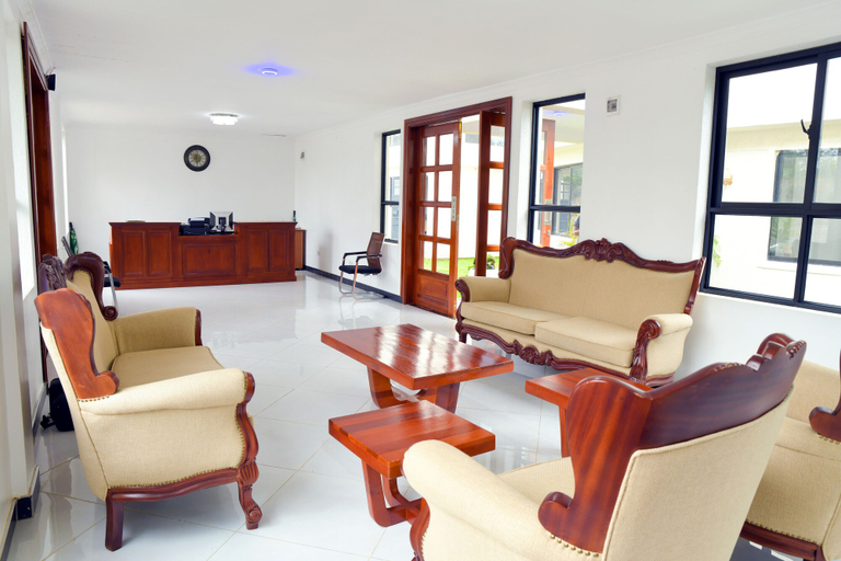 Others 5, Ol Muteita Lodge, Gilgil