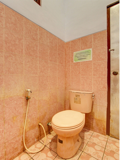 Bathroom 3, Hotel O Wisma Subur Syariah, Pekalongan