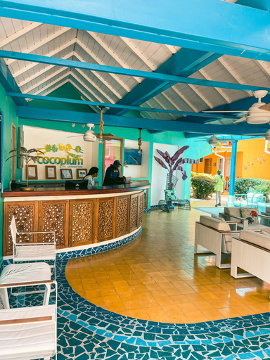 Food & Drinks 4, Cocoplum Beach, San Andrés