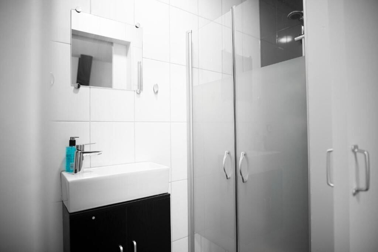 Bathroom 3, B&B Hotel Lichtstad, Eindhoven
