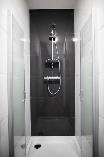Bathroom 4, B&B Hotel Lichtstad, Eindhoven