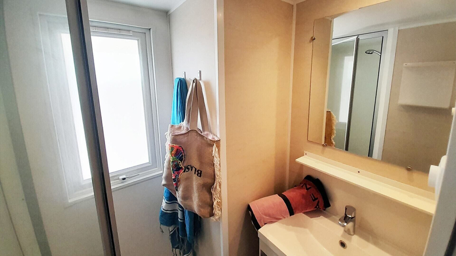 Bathroom 3, Camping Tikayan les Cigales le Muy, Var