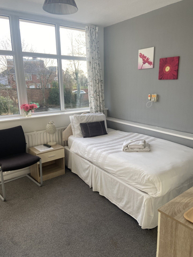 Bedroom 2, The Salfordian Hotel, Sefton