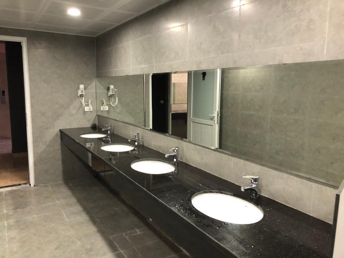 Bathroom 3, SaPa Signature Inn, Sa Pa