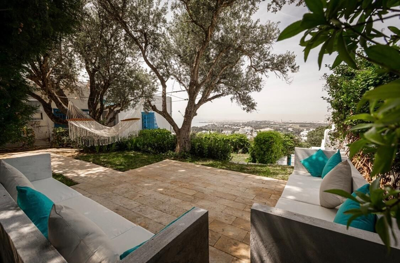 Others 5, La Villa Des Oliviers, Carthage