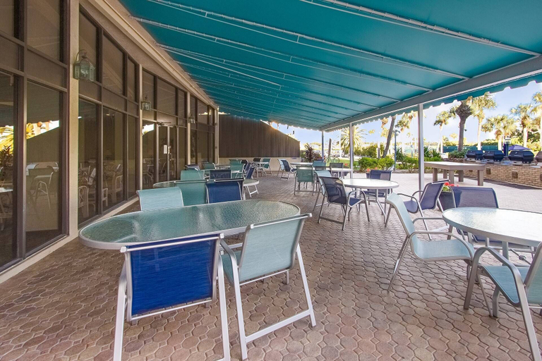 Food & Drinks 5, Harbor Tower Gulf Luxe Escape, Sarasota