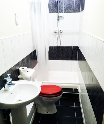 Others 5, Stifford clays farm hotel, Thurrock