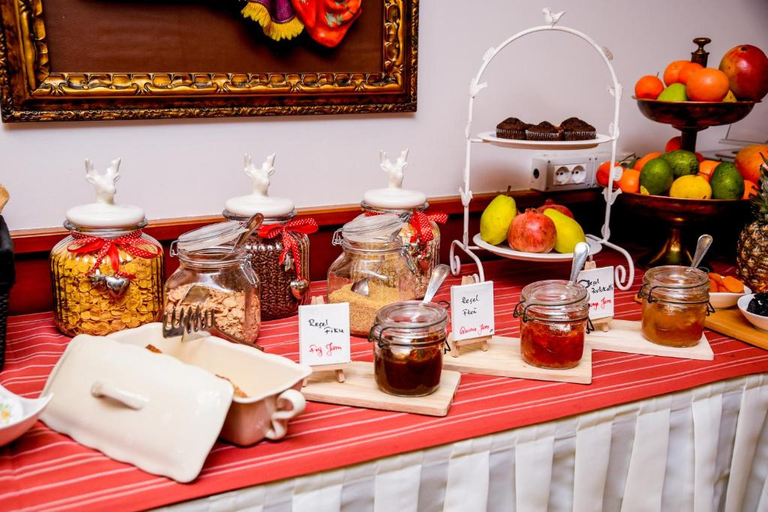 Food & Drinks 5, Arber , Tiranës