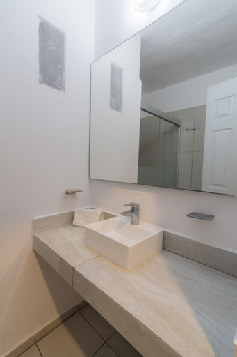 Bathroom 4, Expo Hotel Guadalajara, Guadalajara