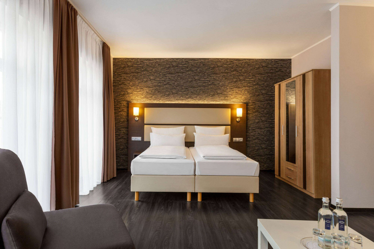 Bedroom 3, DORMERO Hotel Werther, Gütersloh