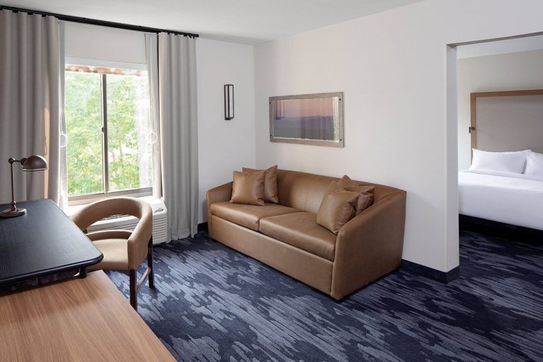 Bedroom 3, Fairfield Inn & Suites by Marriott Atlantic City Absecon, Atlantic