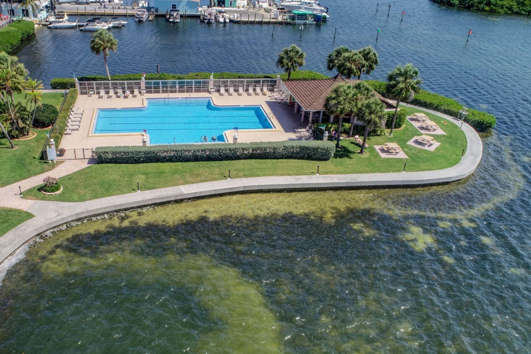 Sport & Beauty 5, Sunrise Cove, Sarasota
