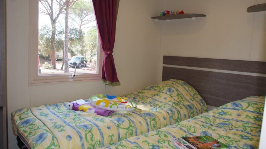 Bedroom 2, Camping Tikayan les Cigales le Muy, Var