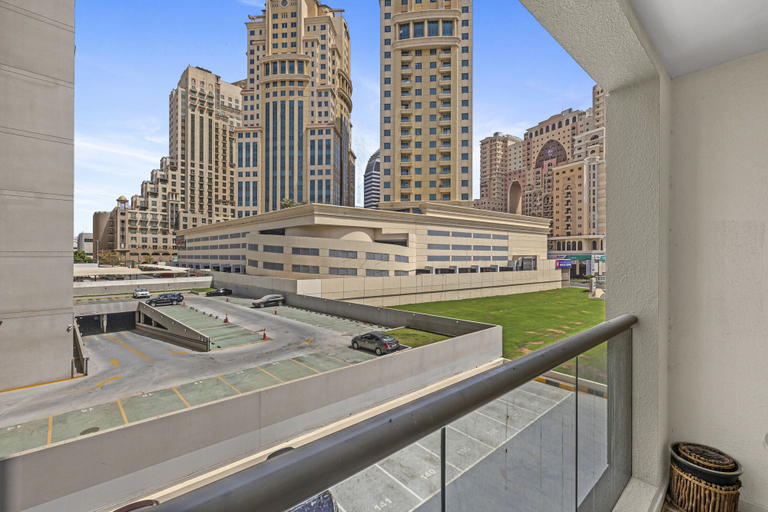 Balcony 2, Pure Living - Cozy Apartment With Balcony In Silicon Oasis, Dubai