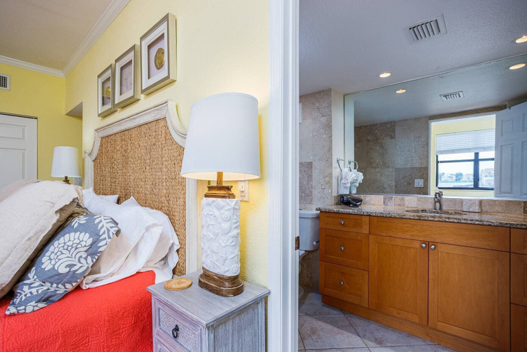 Bedroom 4, Harbor Towers 1 Ground Floor Water View, Sarasota