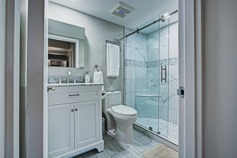 Bathroom 4, Pass Key Rd Sandy Cove II, Sarasota