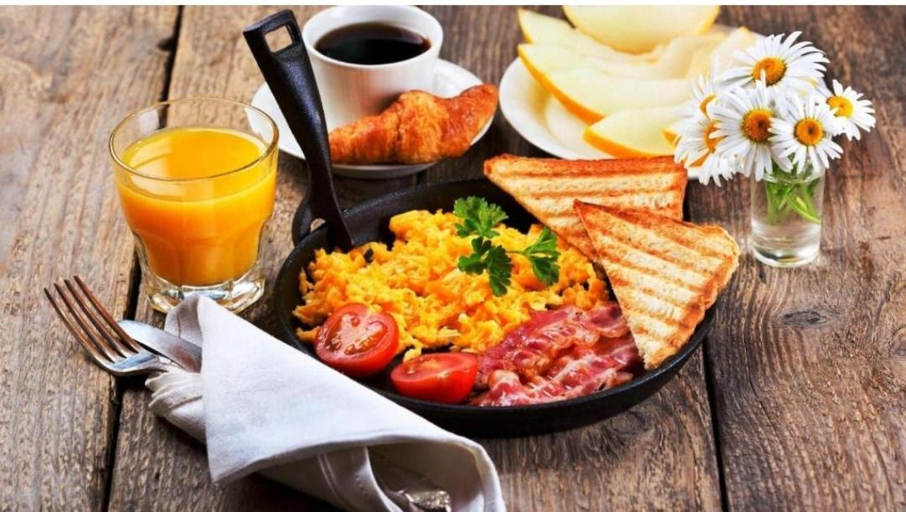 Food & Drinks 5, FabHotel Leela Grand Inn, Krishna