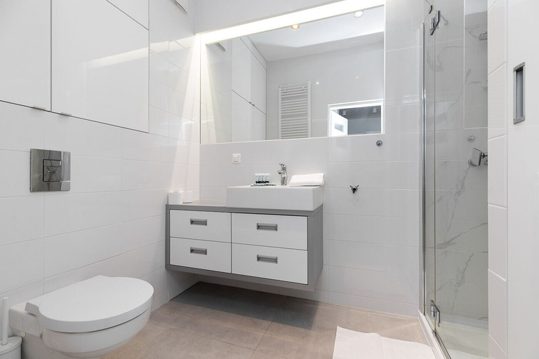 Bathroom, Żoliborz Rydygiera, Warsaw