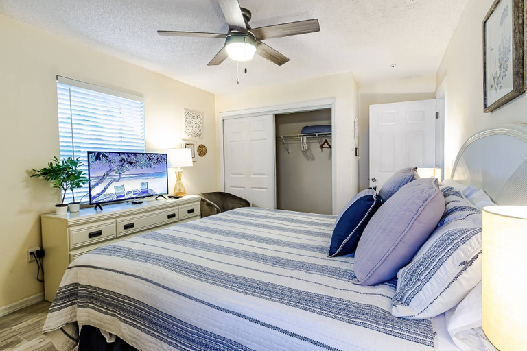 Bedroom 2, Siesta Bayside Condo 3 Bedroom, Sarasota