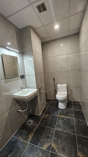 Bathroom 4, Emerald Urban Comforts, Mysore