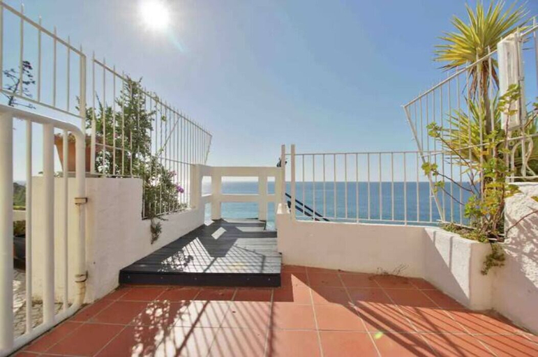 Others 5, Sesimbra Beach House II, Sesimbra