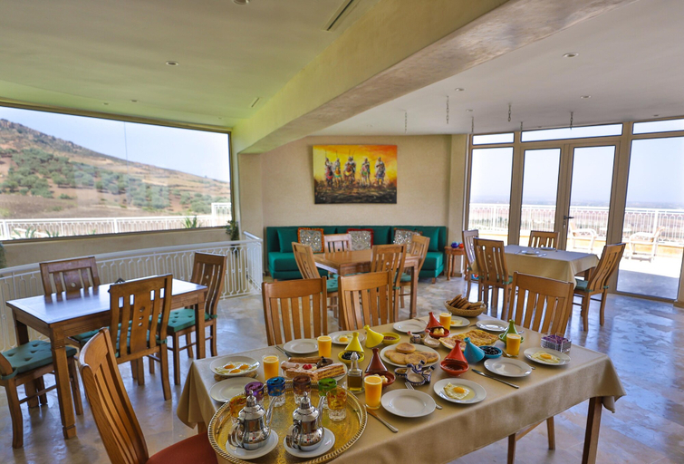 Food & Drinks 4, Bhalil Farm House, Sefrou