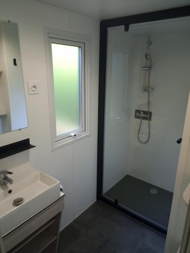 Bathroom 4, Camping de Santenay, Côte-d'Or