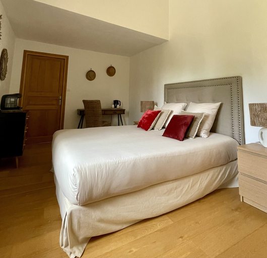 Bedroom 3, La Serre des Mourgues, Gard