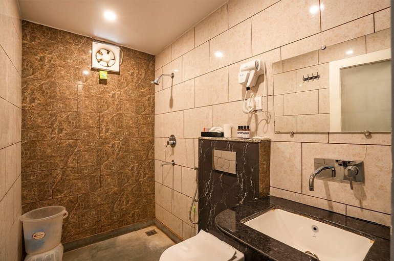 Bathroom 5, Moustache Rishikesh Riverside Resort, Garhwal