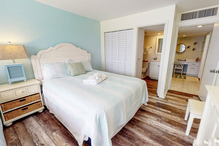 Bedroom 3, Palm Bay Club 7th-floor Oceanfront Condo on Private Beach, Sarasota