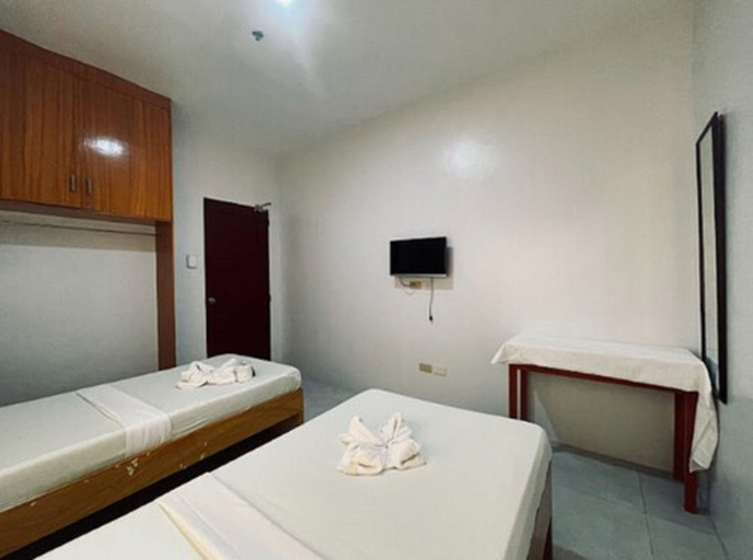 Bedroom 2, A and A Bed & Breakfast Inn powered by Cocotel, Legazpi City