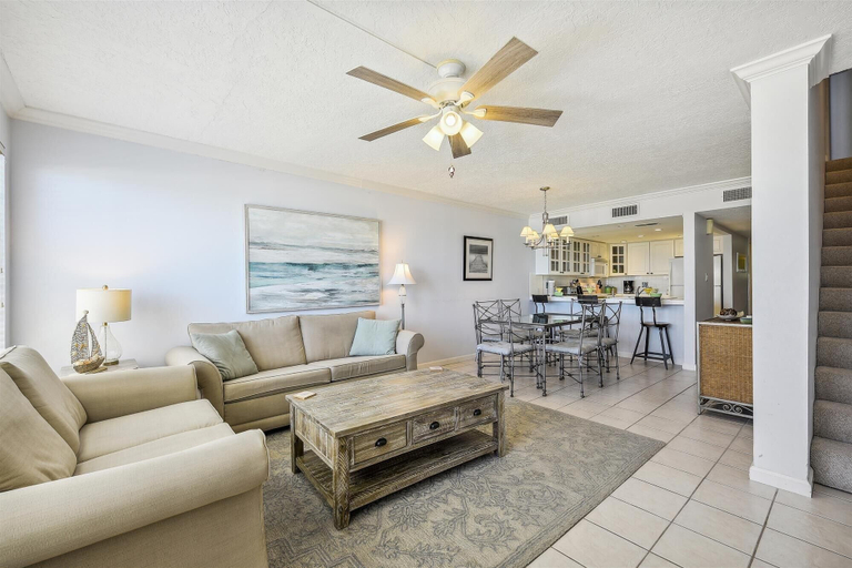 Others 5, The Shores by Book That Condo, Bay