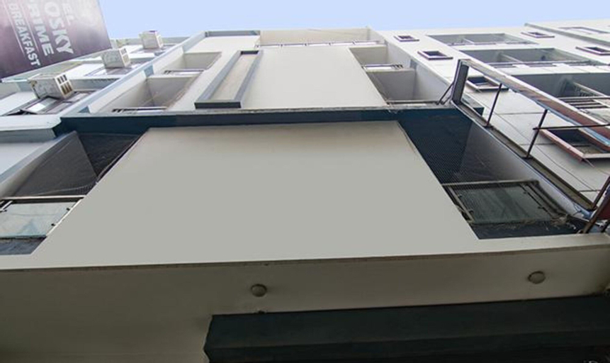 FabHotel Aerosky Inn, West