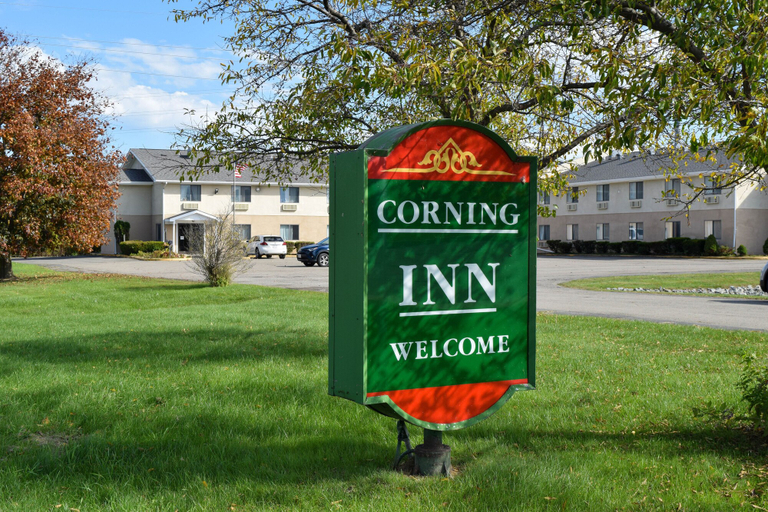 Exterior & Views 2, Corning Inn, Steuben