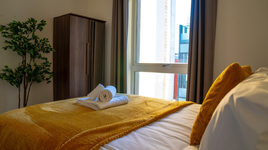 Bedroom 3, The Heart Media City Uk, Salford