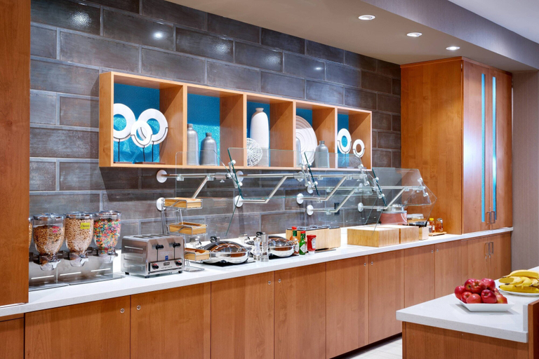 Food & Drinks 5, SpringHill Suites by Marriott Colorado Springs North/Air Force Academy, El Paso