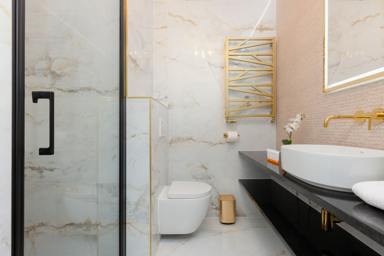 Bathroom 3, Glamour Studio With Parking by Renters, Warsaw