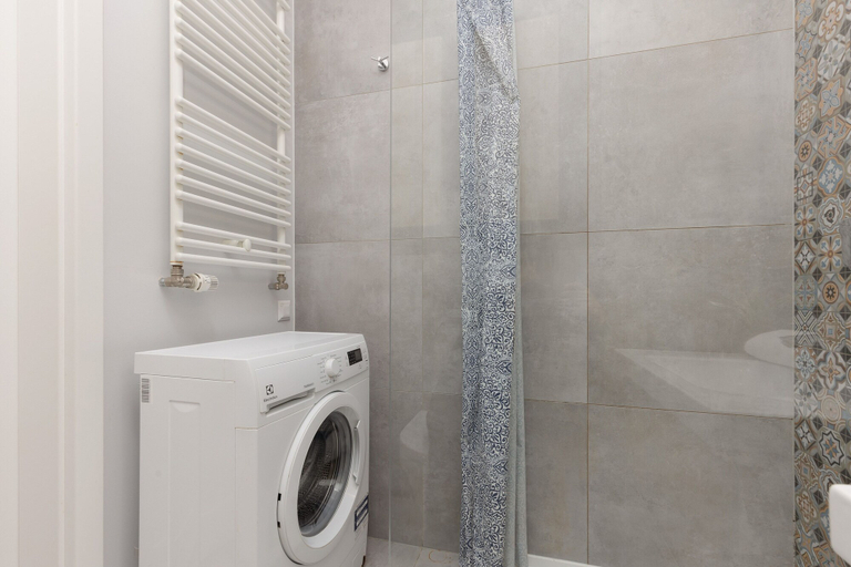 Bathroom 4, Gentle Apartment in Warsaw by Renters, Warsaw