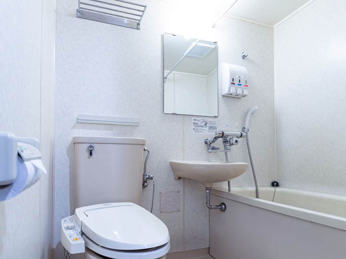 Bathroom 5, APA Hotel & Resort Sapporo, Sapporo