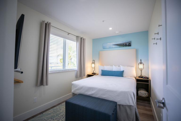 Bedroom 3, Sugarloaf Key Hotel at KOA Resort, Monroe