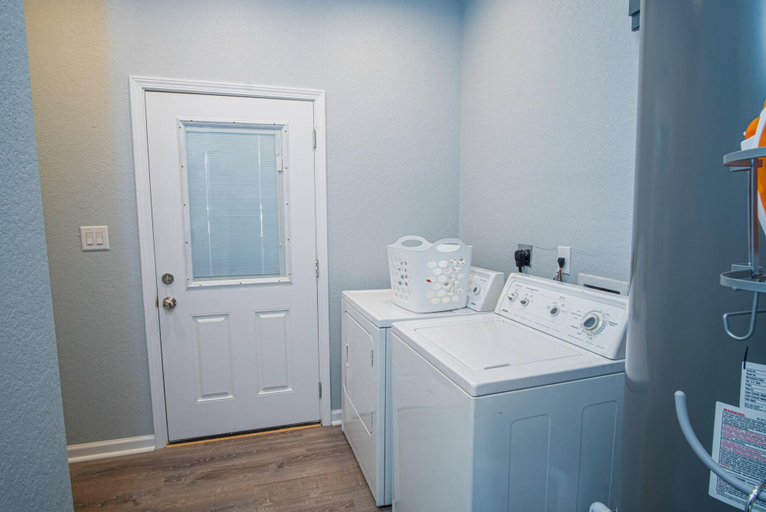 Bathroom 3, Spectacular Brand New 4br/2.5ba Near DT/ Riverwalk, Bexar