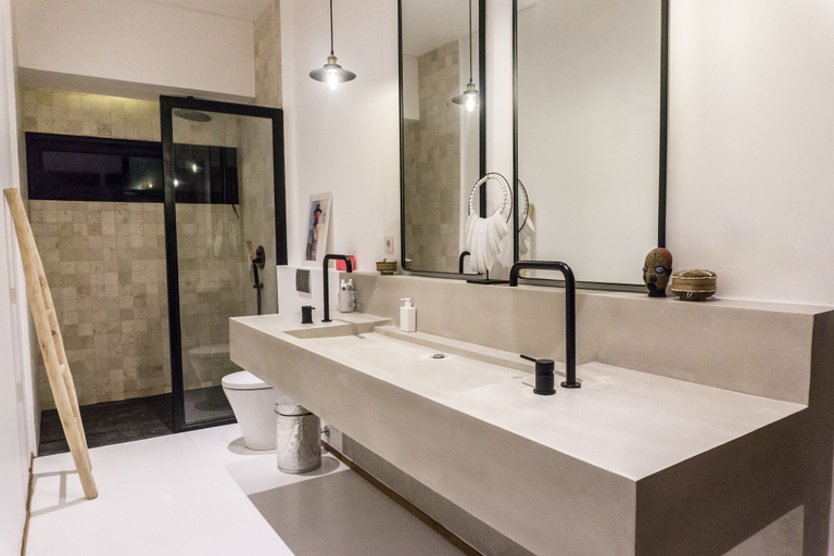 Bathroom, Luxury Beachside Villa Modern in Canggu, Badung