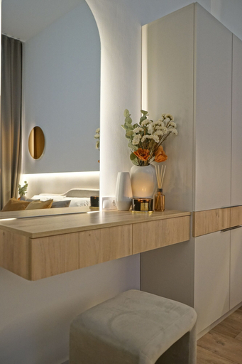 Bathroom 2, You Boutique Suites by BQA, Budapesti