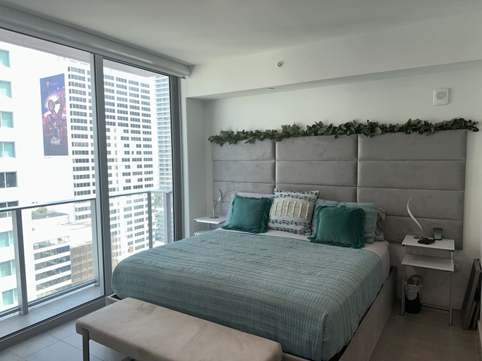 Bedroom 2, Premier Studio with King Bed and Queen Sofa-bed, Miami-Dade