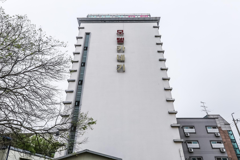 Exterior view 5, Hongseong Carnegie, Hongseong