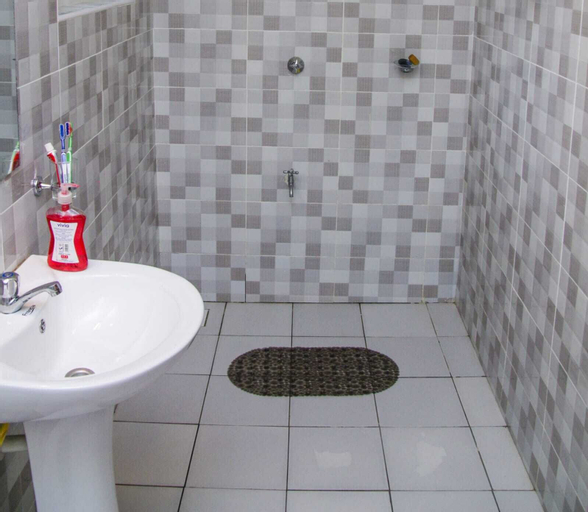 Bathroom 3