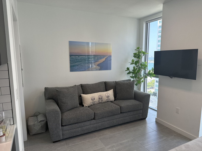 Others 5, Premier Studio with King Bed and Queen Sofa-bed, Miami-Dade
